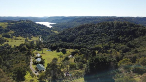  Maleny Tropical Retreat  Малени